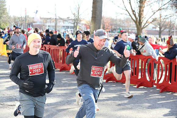 Finish5Mile_1075