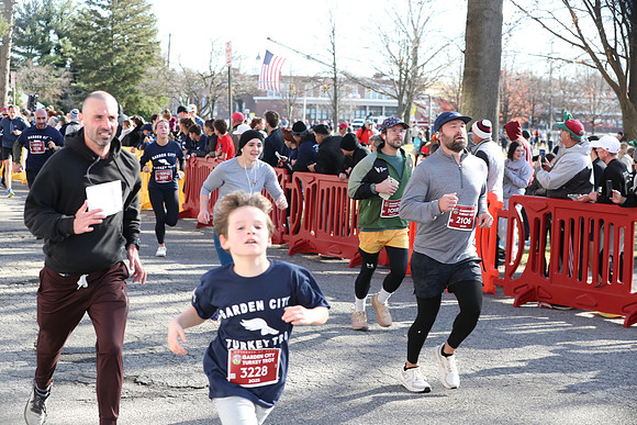 Finish5Mile_1078