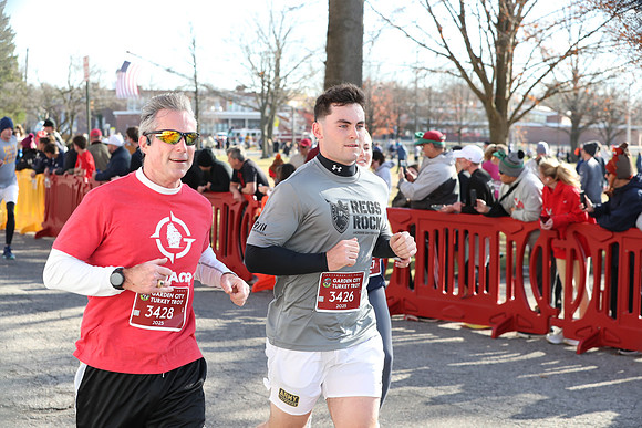 Finish5Mile_1095