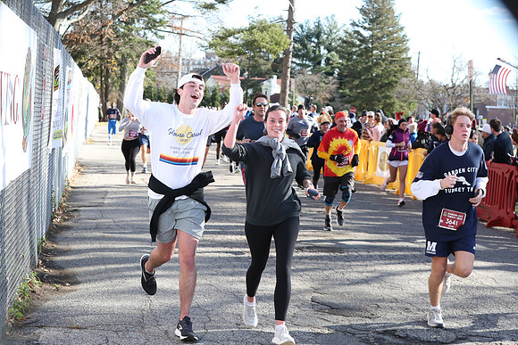 Finish5Mile_1155