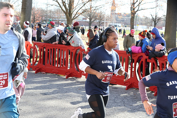 Finish5Mile_1218