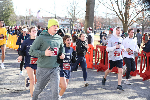 Finish5Mile_1240