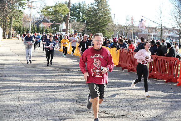 Finish5Mile_1250