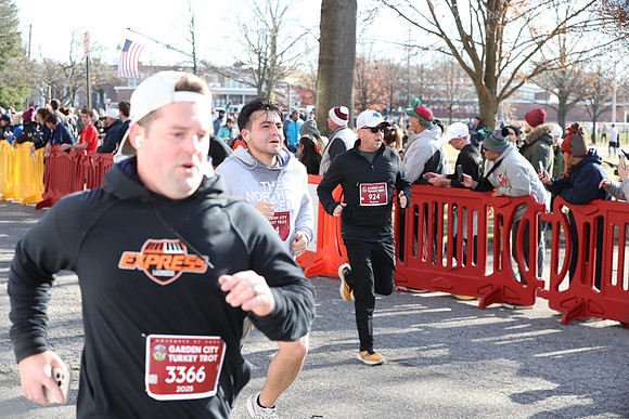 Finish5Mile_1303