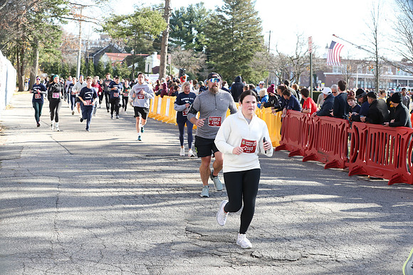 Finish5Mile_1324