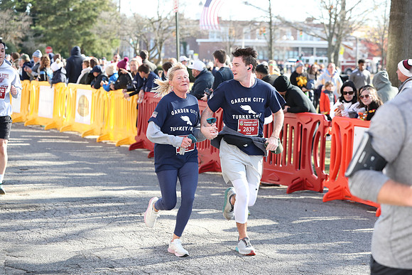 Finish5Mile_1326