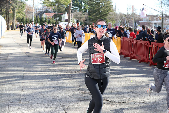 Finish5Mile_1347