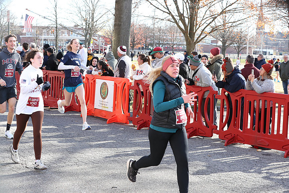 Finish5Mile_1383