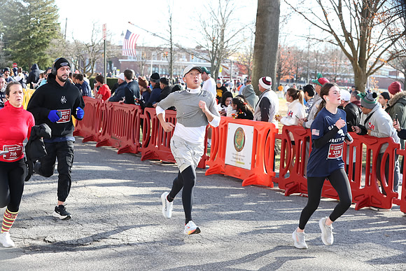 Finish5Mile_1390
