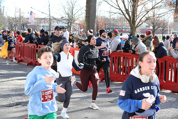Finish5Mile_1398