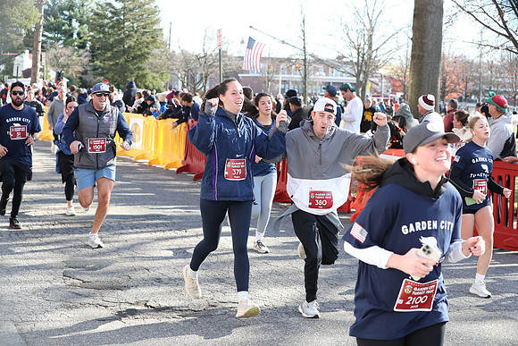 Finish5Mile_1401