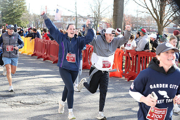 Finish5Mile_1402