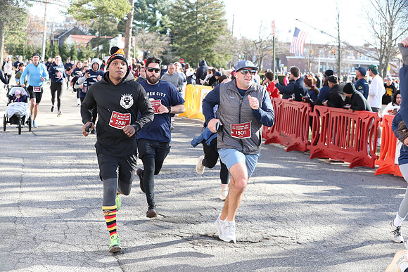 Finish5Mile_1403