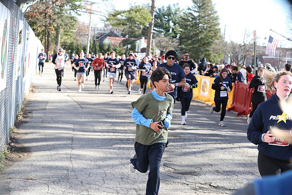 Finish5Mile_1414