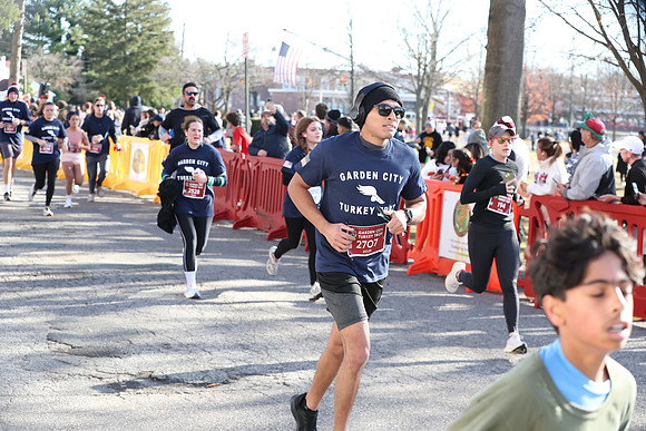 Finish5Mile_1416