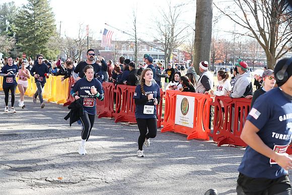 Finish5Mile_1417