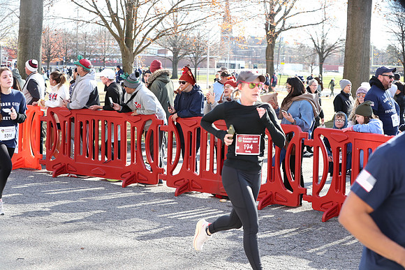 Finish5Mile_1418