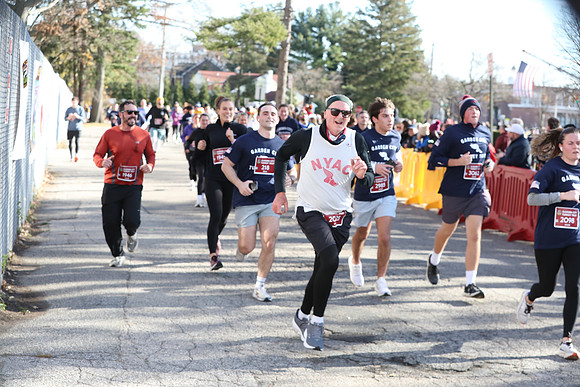 Finish5Mile_1425
