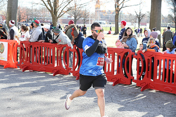 Finish5Mile_1437