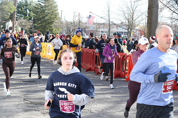 Finish5Mile_1445