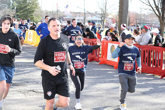 Finish5Mile_1483
