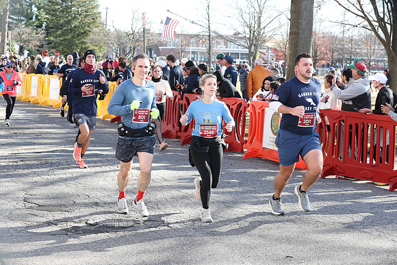Finish5Mile_1487