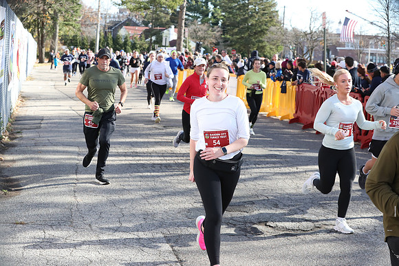 Finish5Mile_1494
