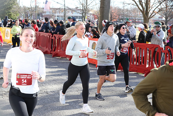 Finish5Mile_1496