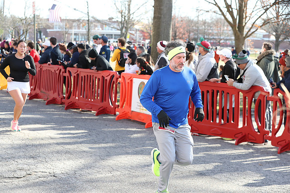 Finish5Mile_1504