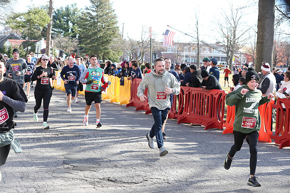 Finish5Mile_1524
