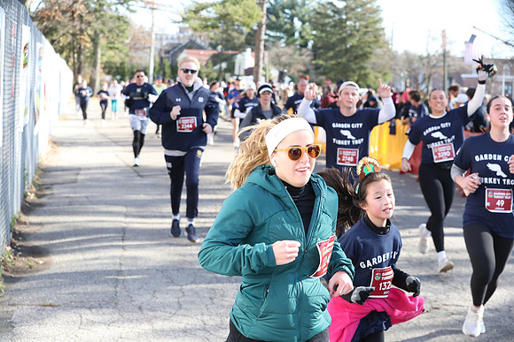Finish5Mile_1559