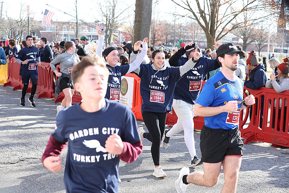 Finish5Mile_1575