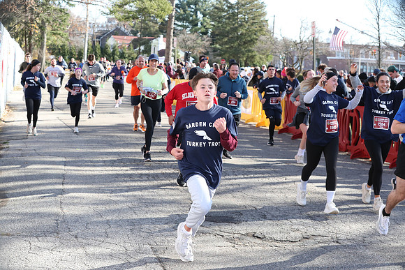 Finish5Mile_1572