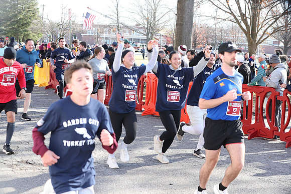 Finish5Mile_1574