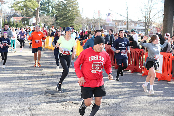 Finish5Mile_1576