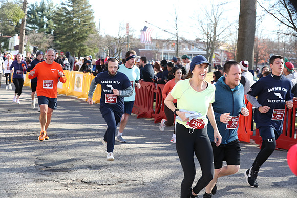 Finish5Mile_1580