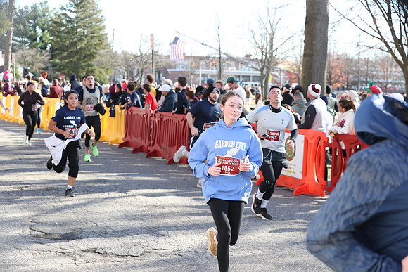 Finish5Mile_1595