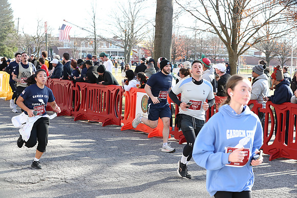 Finish5Mile_1597