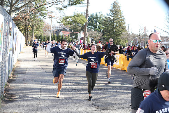 Finish5Mile_1625