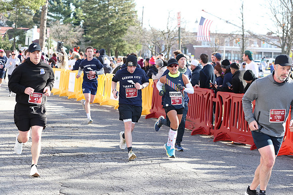 Finish5Mile_1649