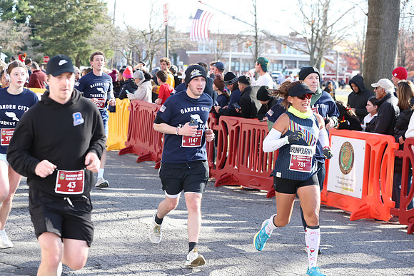 Finish5Mile_1651