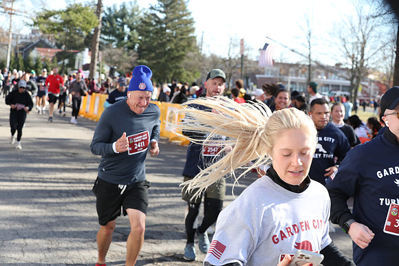 Finish5Mile_1668