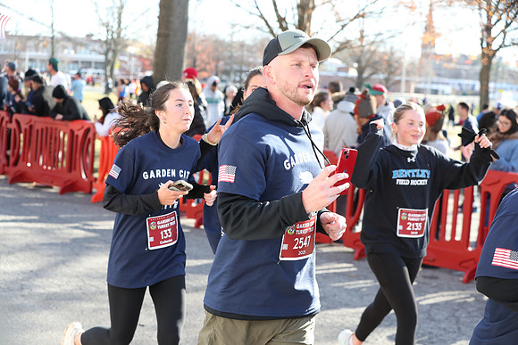 Finish5Mile_1670
