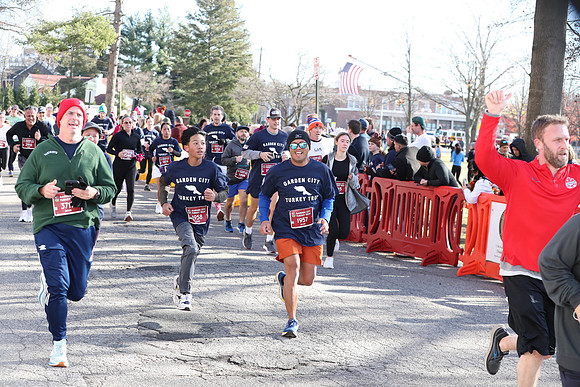 Finish5Mile_1679
