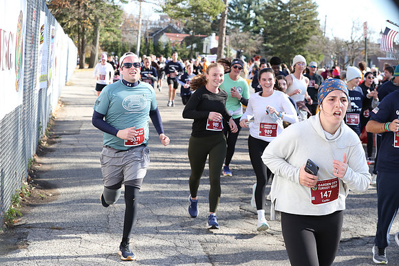 Finish5Mile_1693
