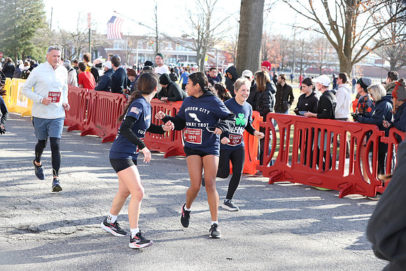 Finish5Mile_1715