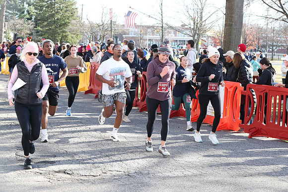 Finish5Mile_1737