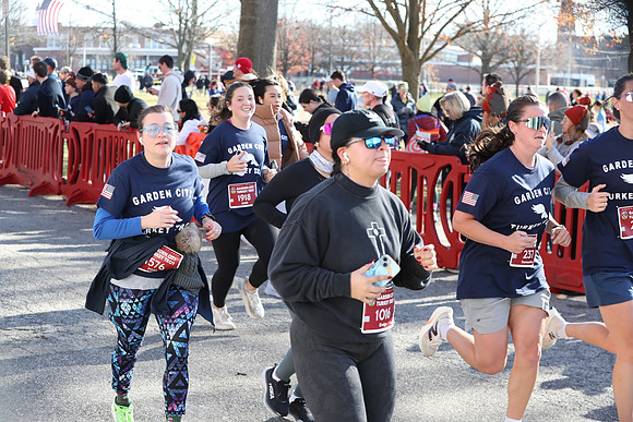 Finish5Mile_1748