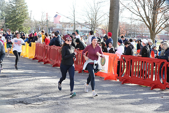 Finish5Mile_1770