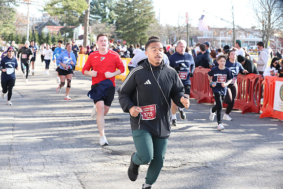 Finish5Mile_1784